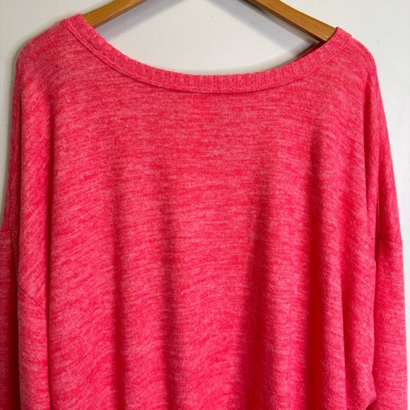 Torrid Relaxed Fit Super Soft Plush Drop Shoulder Smocked Bottom Sweatshirt 4x - Picture 4 of 12